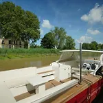 Chateau Grattequina 4* بلانكفور