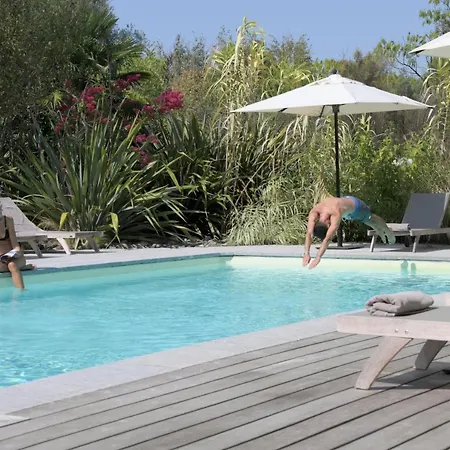 Chateau Grattequina Hotel 4*
