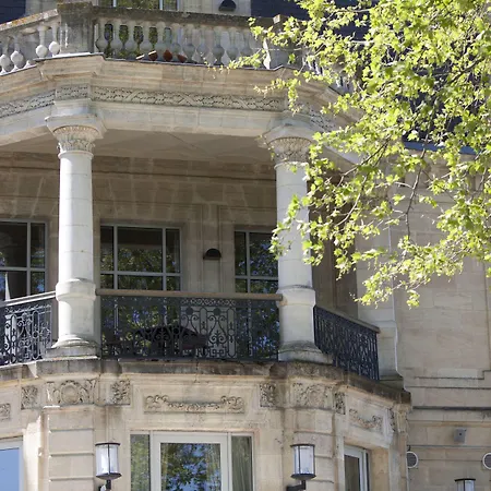 Hotel Chateau Grattequina