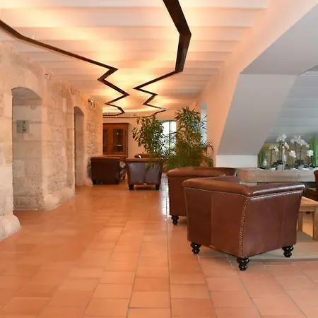 Chateau Grattequina Hotel