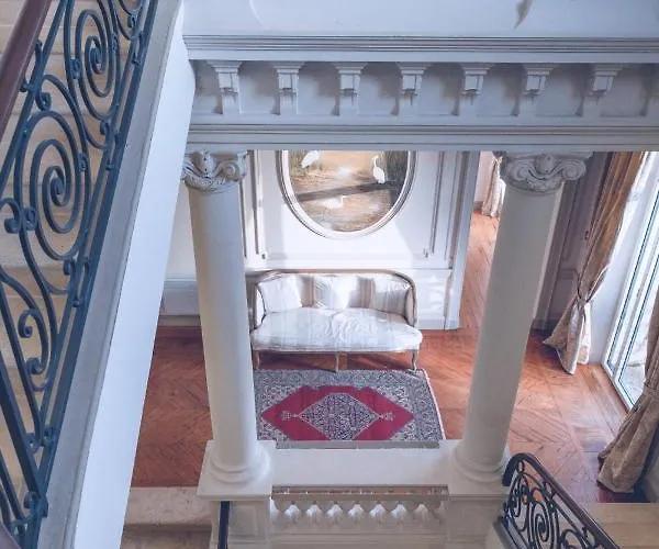 Hotel Chateau Grattequina 4*