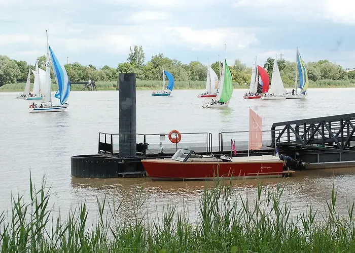 Chateau Grattequina 4*